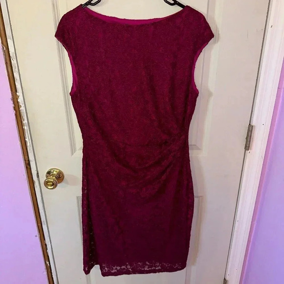 NWT Chaps Women's Red Sleeveless Ruched Lace Shift Sheath Dress Sz 14 $110 - Picture 1 of 7